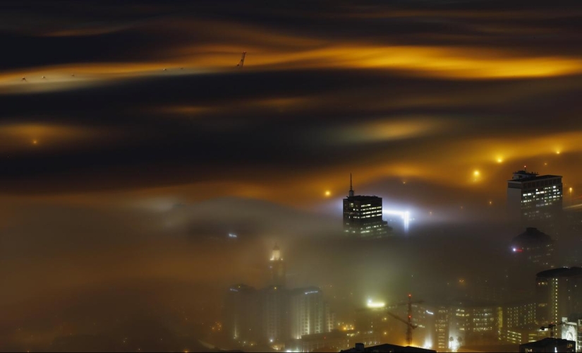 Dizzying and fascinating photos: cities in the clouds