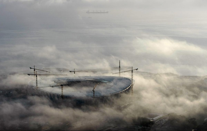 Dizzying and fascinating photos: cities in the clouds