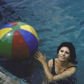 Dolce vita: unknown photos of a young Sophia Loren in a luxury villa