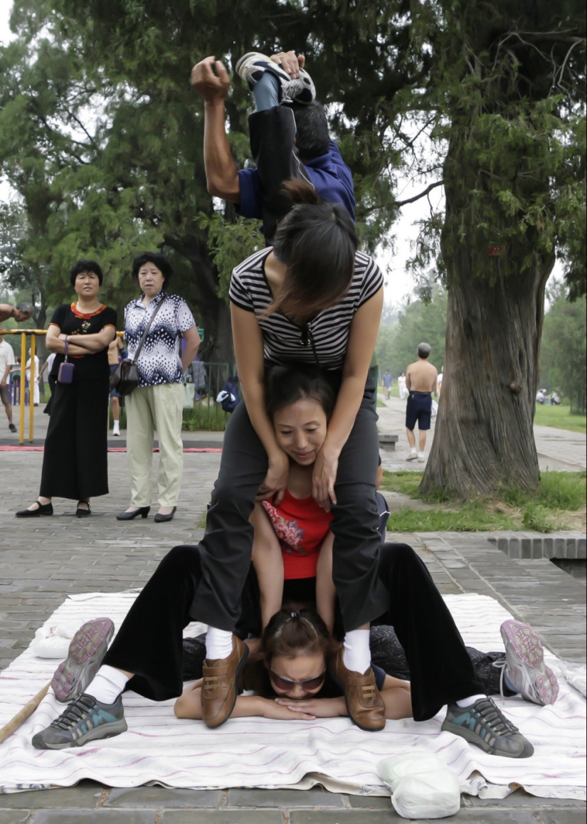 "Don't be lazy, get on the charge!" How fitness has become part of the culture in China