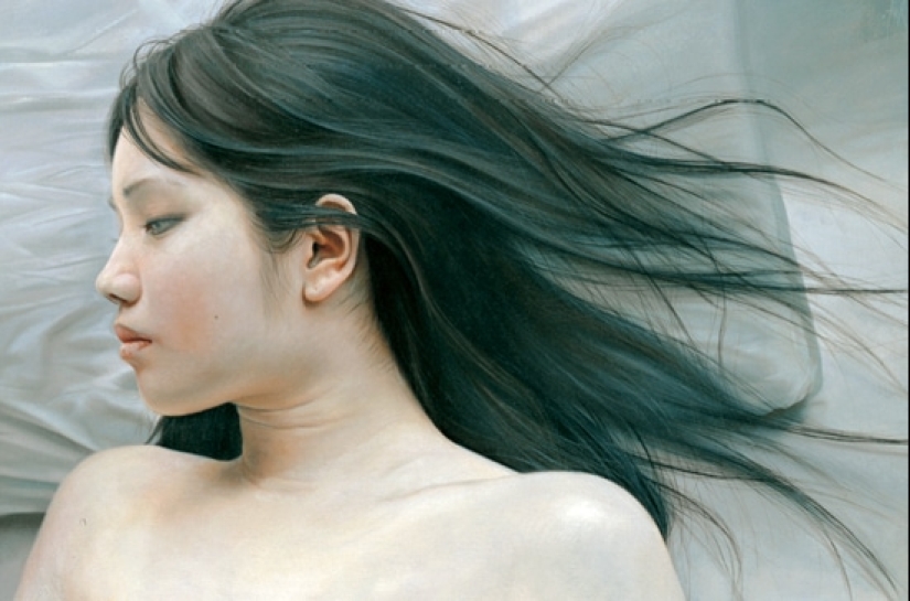 El artista japonés Atsushi Suwa y sus chicas ultrarrealistas