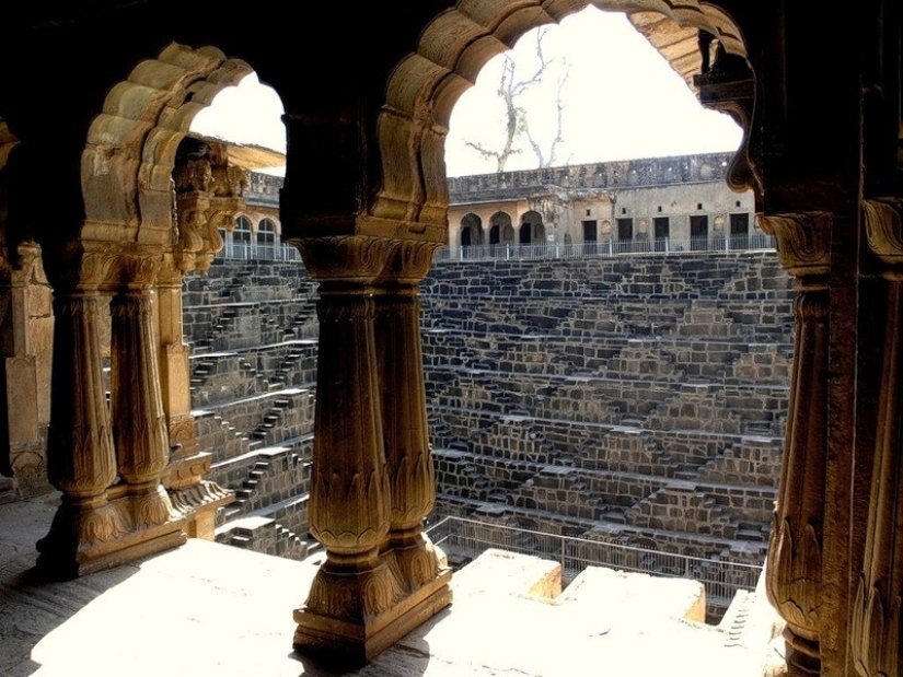 El Chand Baori step well es una estructura digna de ser llamada una maravilla del mundo