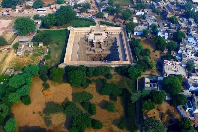 El Chand Baori step well es una estructura digna de ser llamada una maravilla del mundo