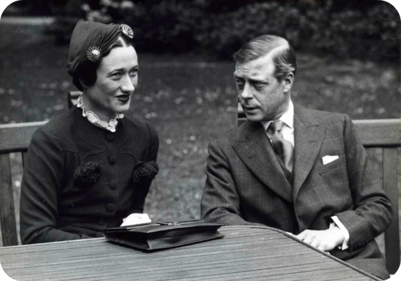 El ex rey, que no quiero recordar: como el tío de Isabel II abdicó y se unió a la de Hitler