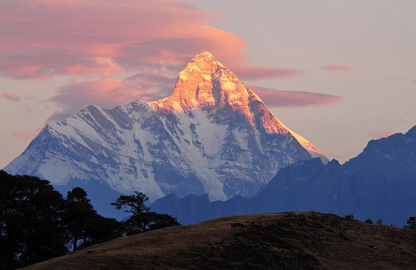 El lago Roopkund del Himalaya es un cementerio de 500 personas, que guarda su secreto