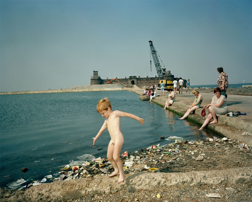 El último recurso: El Gris de la Clase Obrera Británica por Martin Parr