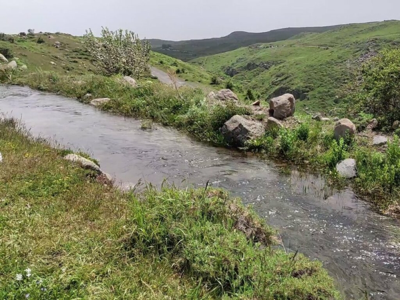 El misterio del anómalo monte Aragats armenio, donde los objetos ruedan hacia arriba