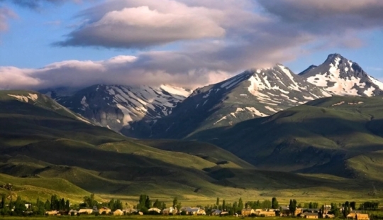 El misterio del anómalo monte Aragats armenio, donde los objetos ruedan hacia arriba