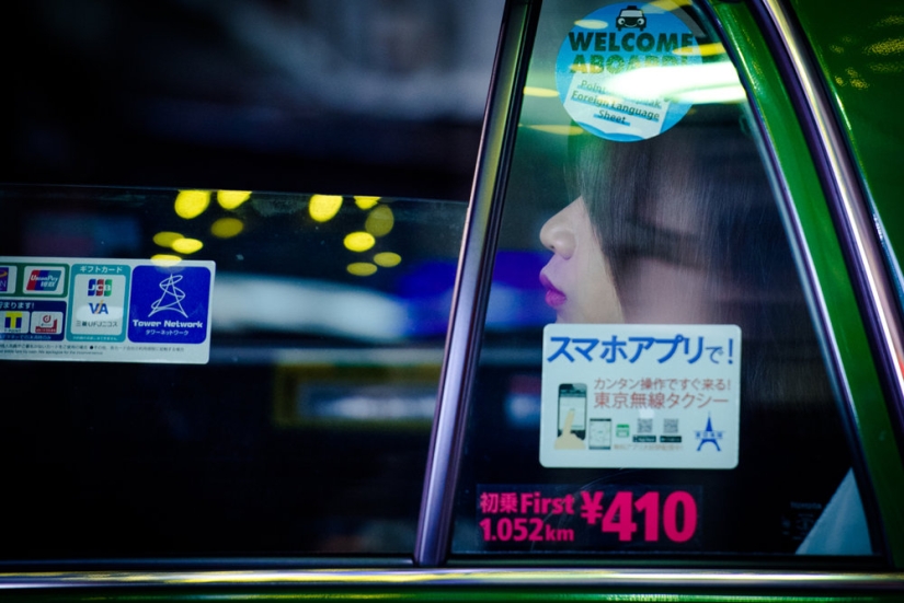 El mundo de los taxistas nocturnos perfectos en Tokio
