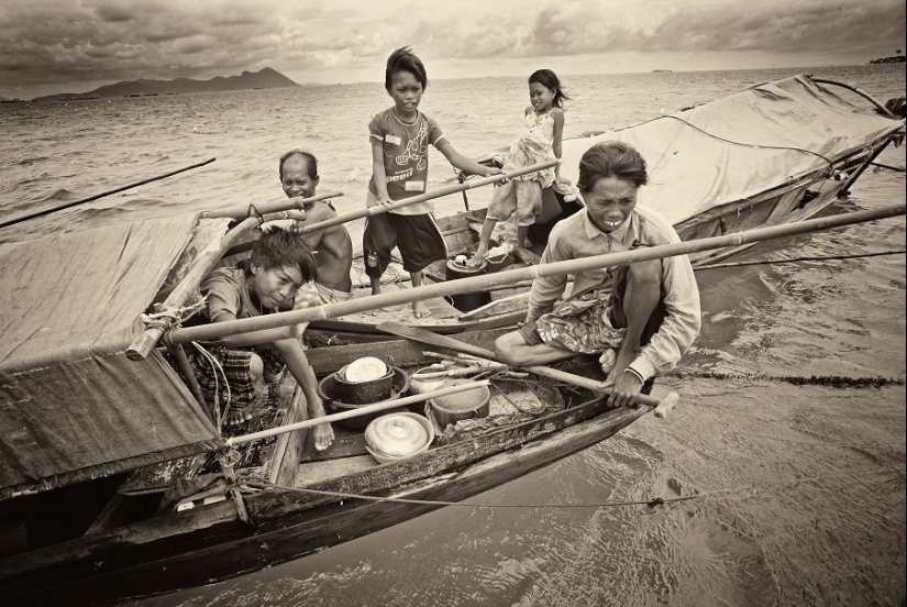 El mundo que desaparece de los gitanos del Mar