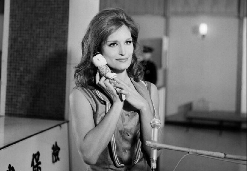 El rock malvado de la cantante Dalida: éxito, fama y el ciclo de la muerte