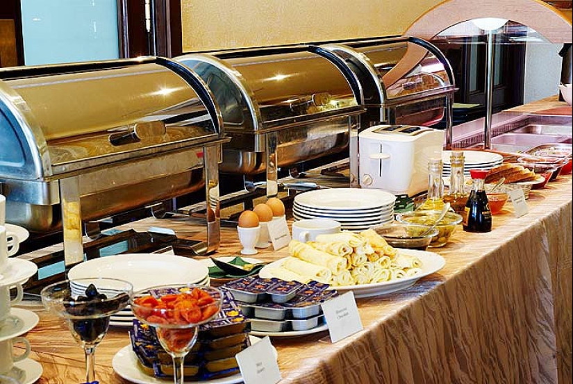 El secreto del buffet, o por qué sólo nuestro pueblo conoce este formato de servir la comida