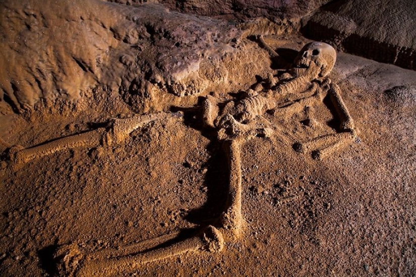 El siniestro secreto de la Cueva de la Doncella de Cristal