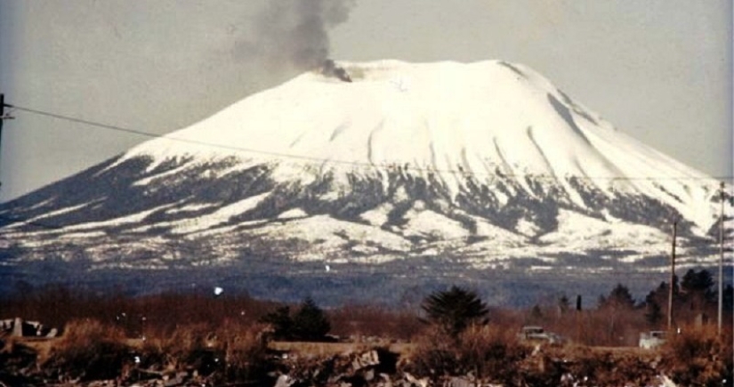 El sorteo más genial para el 1 de abril: un estadounidense engañó a la ciudad al causar la erupción de un volcán