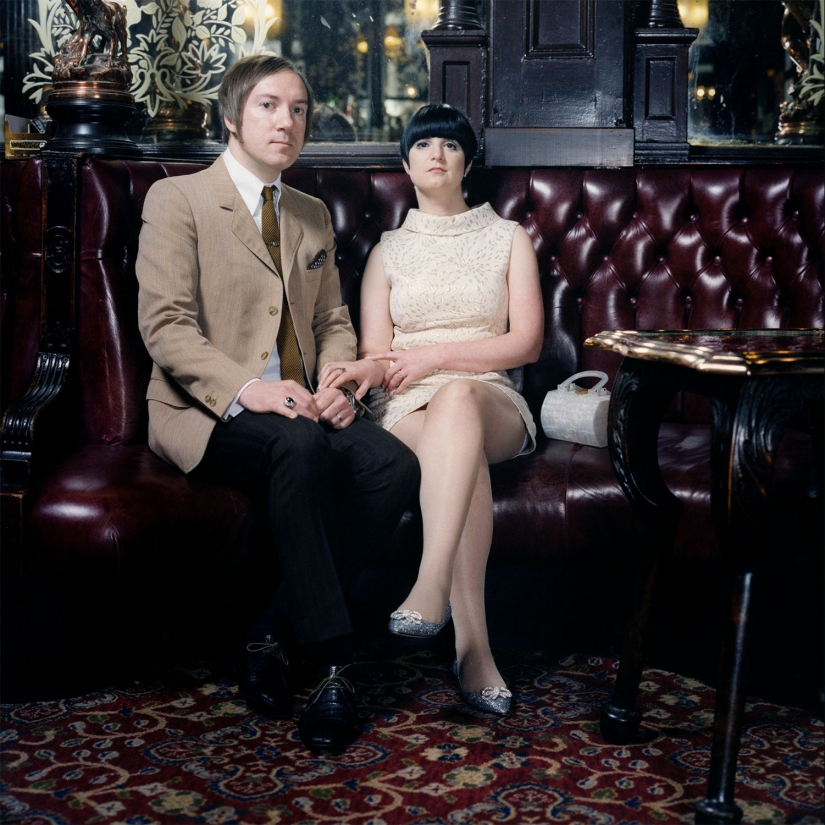 Elegantes parejas de Londres en la lente de la fotógrafa italiana Carlotta Cardana