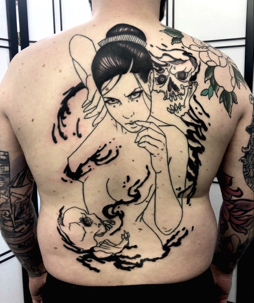 Erotic and dark tattoos from a French artist