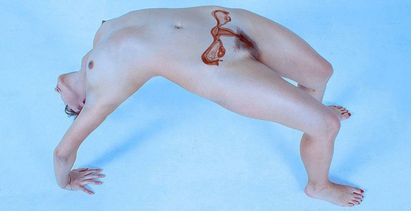 Eroticism and anatomy: show what is hidden under the skin