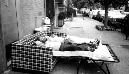 Esta ciudad nunca duerme: el jugo mismo de las calles de Nueva York de finales del siglo XX