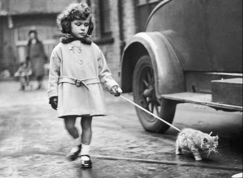 Este Londres loco y vibrante en fotografías en blanco y negro de la década de 1930