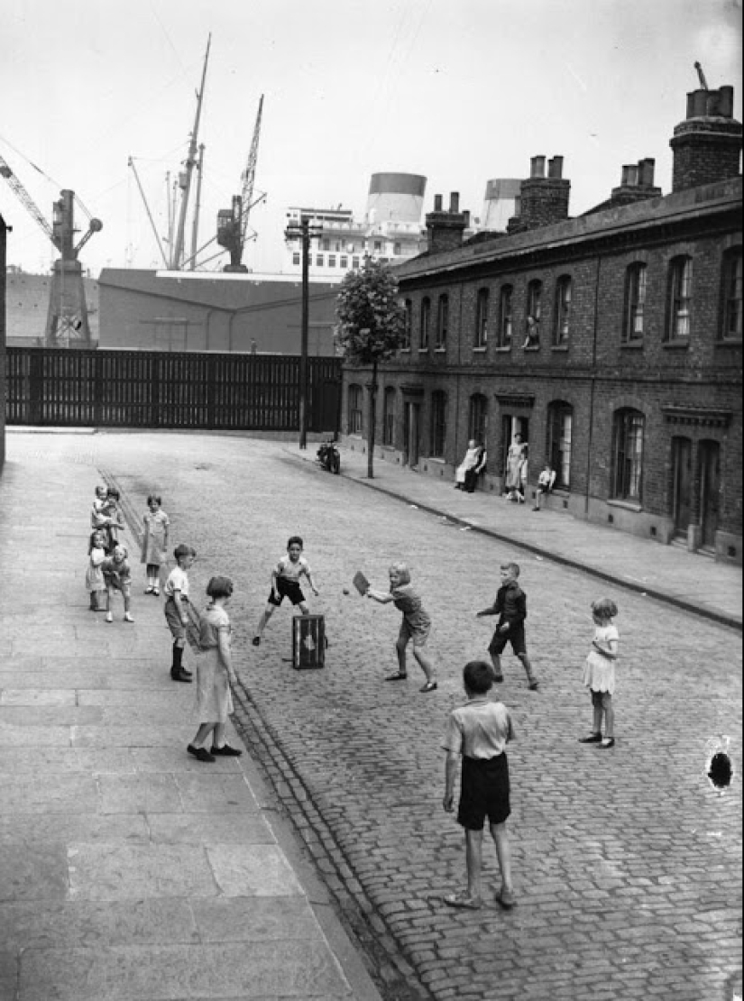 Este Londres loco y vibrante en fotografías en blanco y negro de la década de 1930