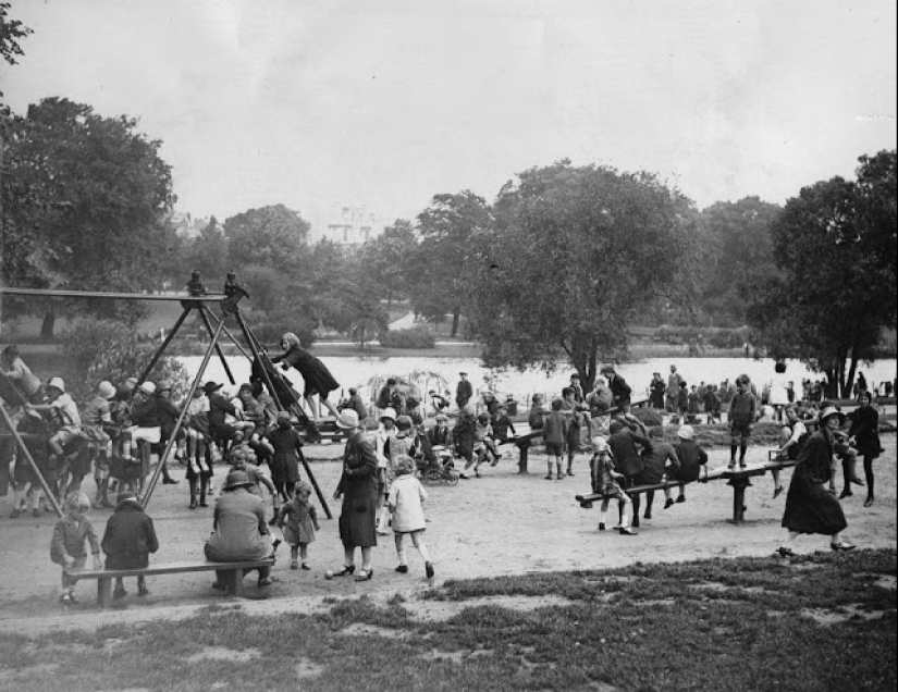 Este Londres loco y vibrante en fotografías en blanco y negro de la década de 1930