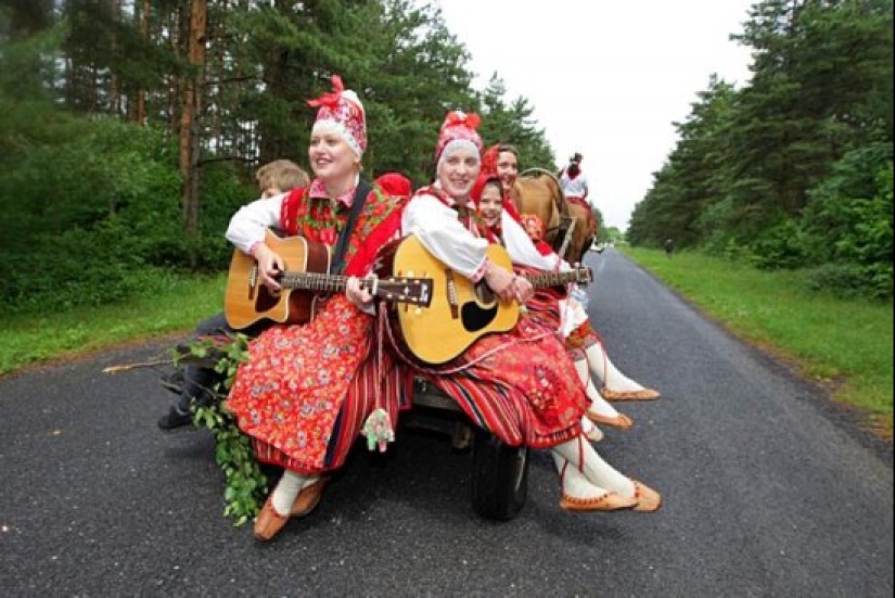 Estonian Ivanovo — Kihnu Island, where only women live