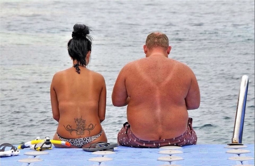 Estoy acostado en la playa: turistas monstruosamente hermosos que se pueden encontrar en cualquier playa