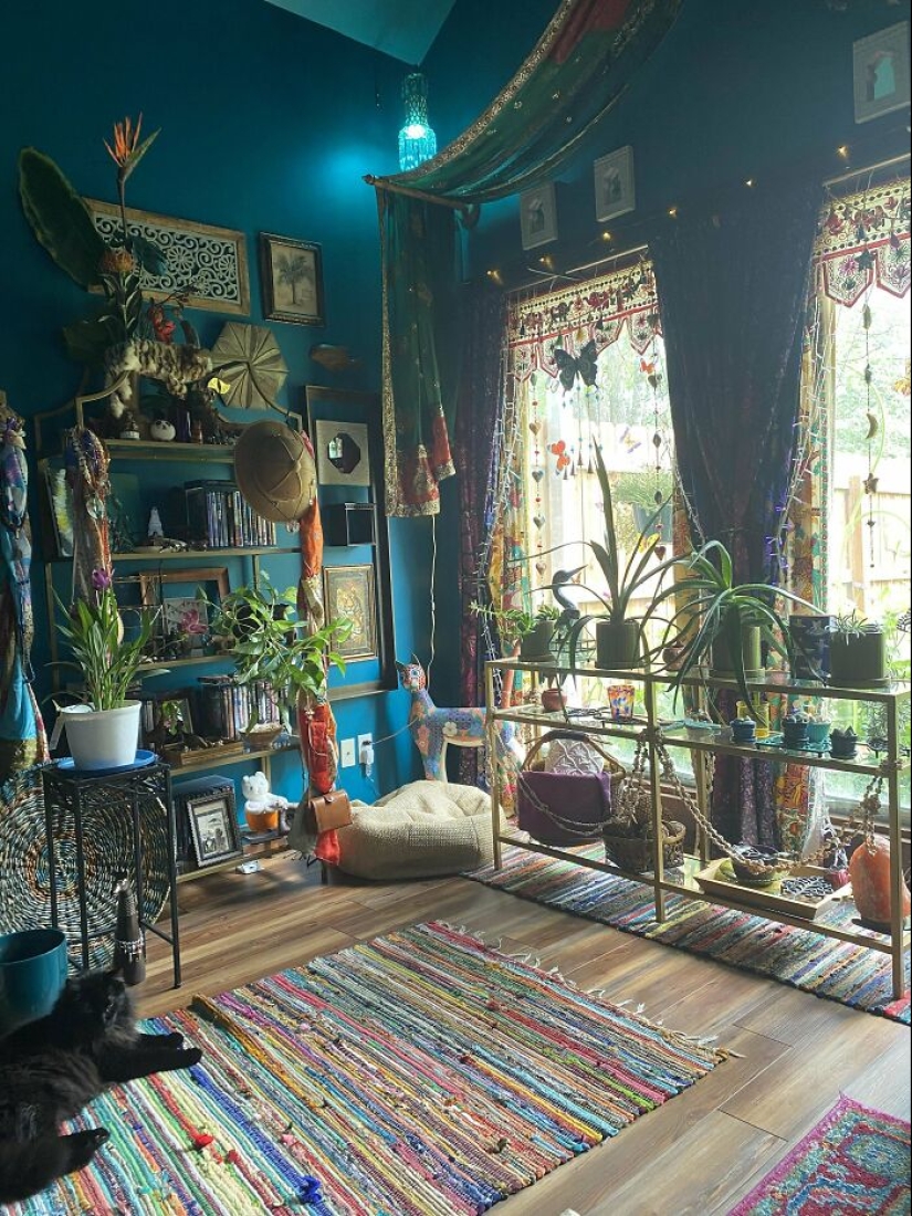 Excess, Not XS: 10 Examples Of Maximalism In Interior Design To Inspire Your Next Home Makeover