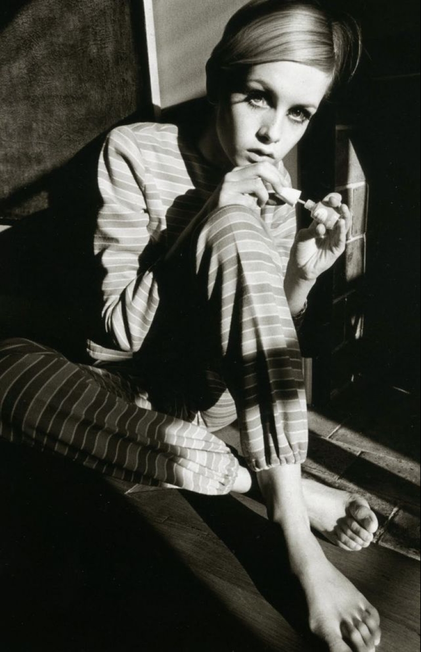 Expression of femininity in the works of the legendary Jeanlou Sieff