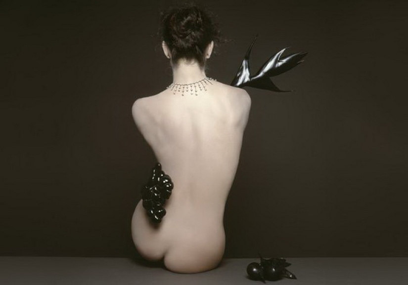 Extraordinary works by glamour photographer Brigitte Niedermeier