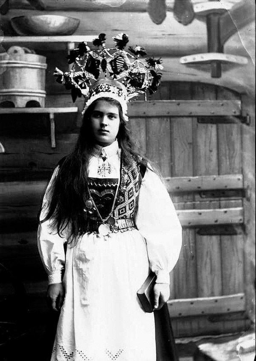 Fabulous outfits of Norwegian brides of the 1870s‑1920s