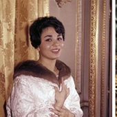 Farah Pahlavi: la última reina de Irán que perdió todo menos la esperanza