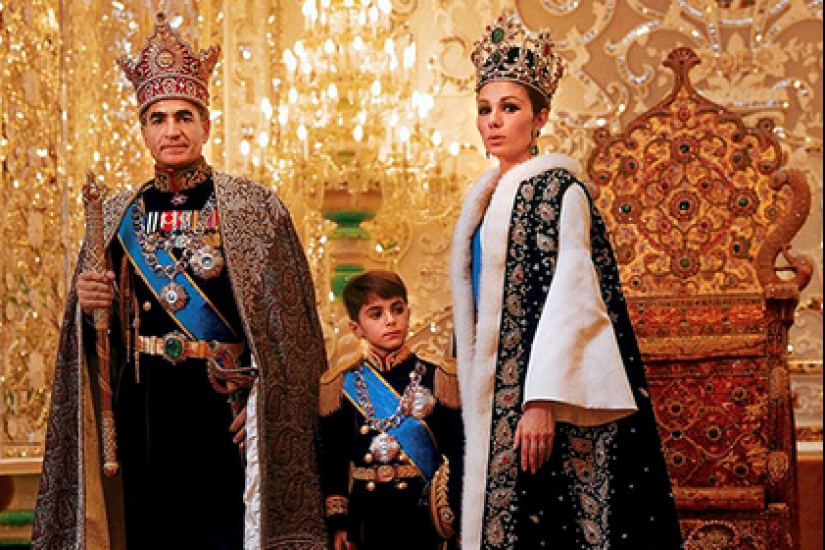 Farah Pahlavi: la última reina de Irán que perdió todo menos la esperanza