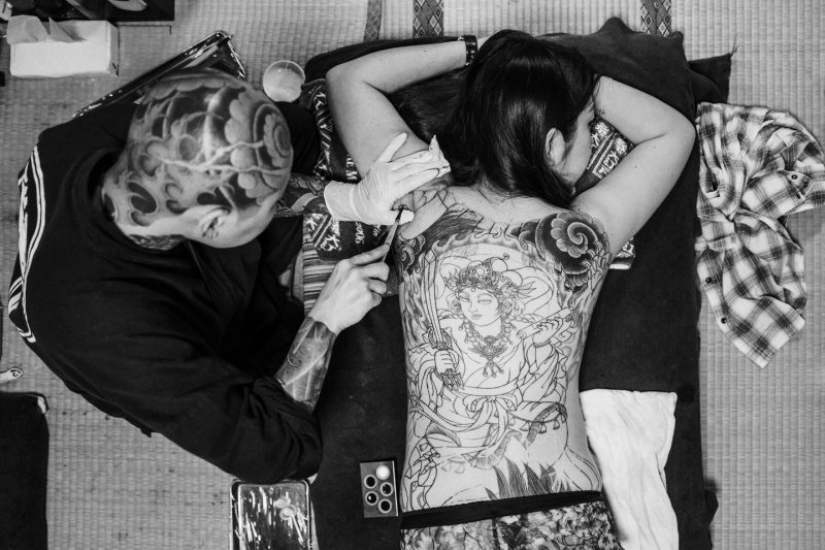 Favorito de la familia del crimen de la Yakuza: el camino hacia el sueño de maestro Japonés del tatuaje Horizen