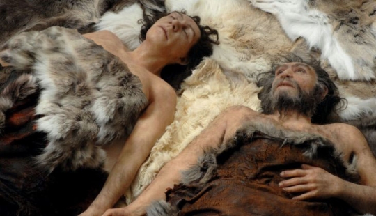 Features of the primitive sex, or Who slept with whom in the stone age