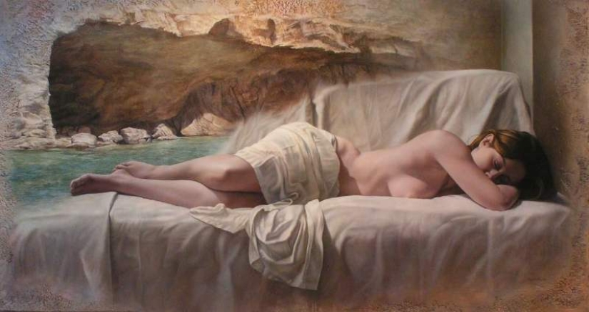 Female beauty in unusual paintings by Pascal Chauvet