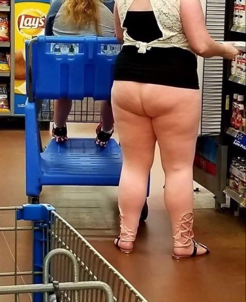 Flesh-colored leggings — the most terrible invention of fashion, and here 18 evidence