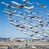 Flocks of iron birds: what traffic flows look like at airports around the world