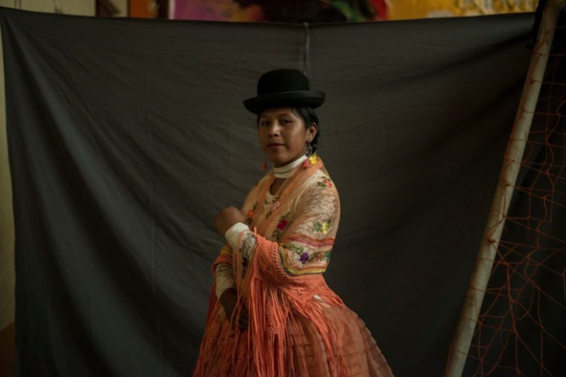 Flying cholitas: how are women fighting in Bolivia