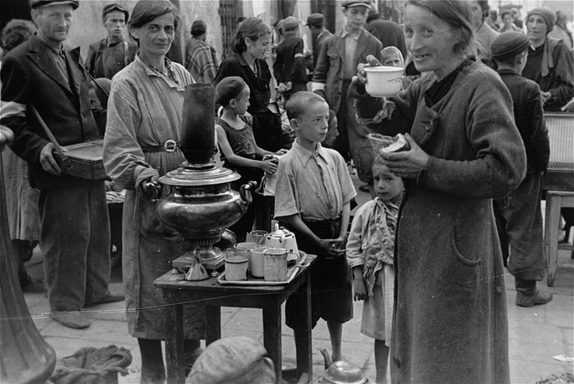 Forbidden photos: the Warsaw Ghetto in the summer of 1941