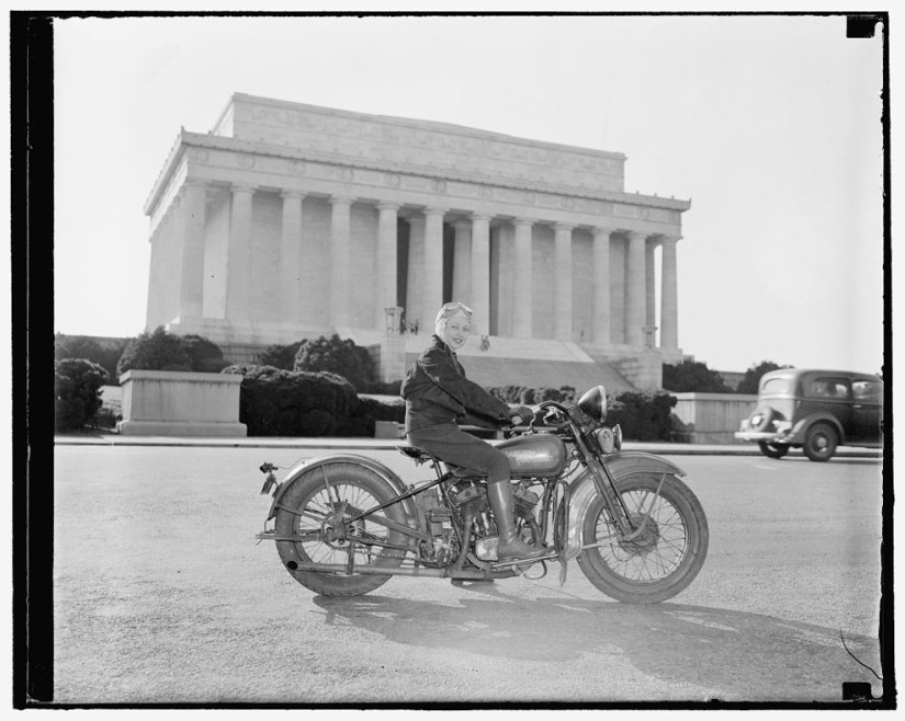 Fotos vintage de chicas cool en motocicletas