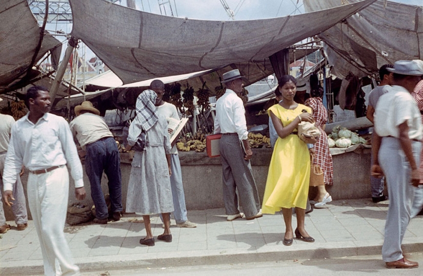 Fotos vívidas de Cuba en 1954, que realmente parece un país libre