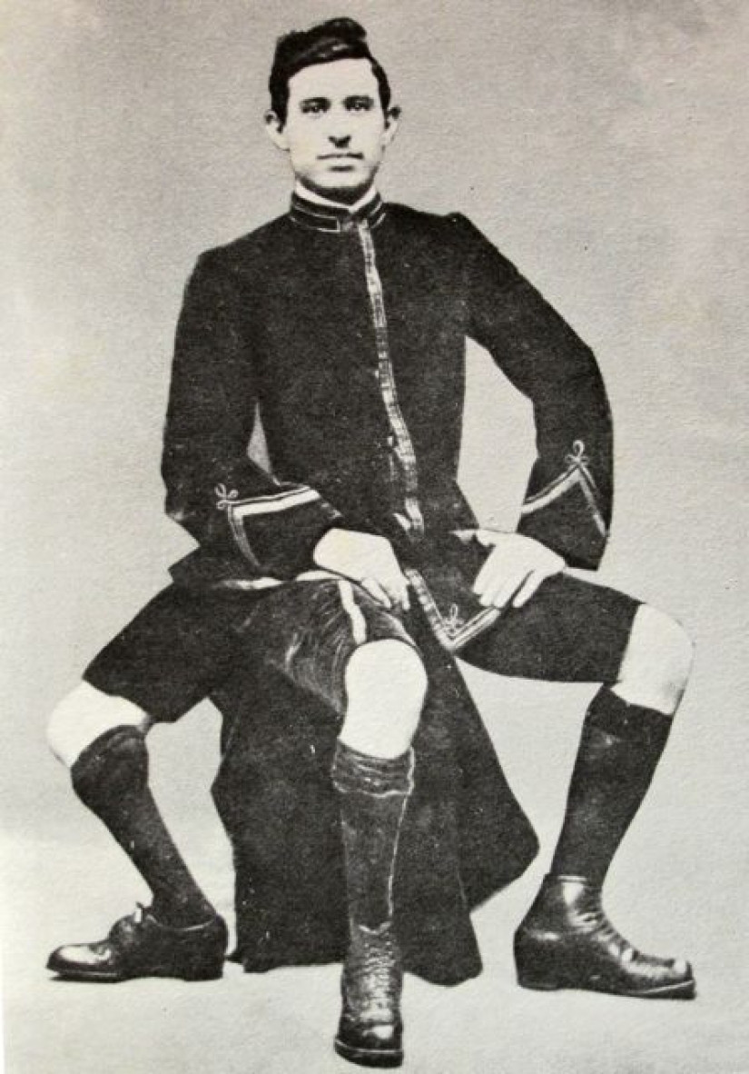 Francesco Lentini - the three-legged "king of freaks" who conquered America