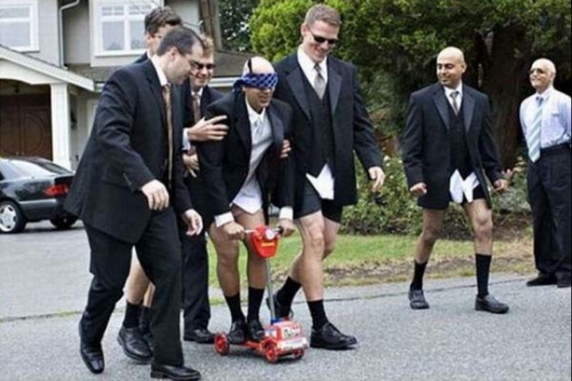 Friends of the groom, without whom the wedding photo shoot would be the most boring event