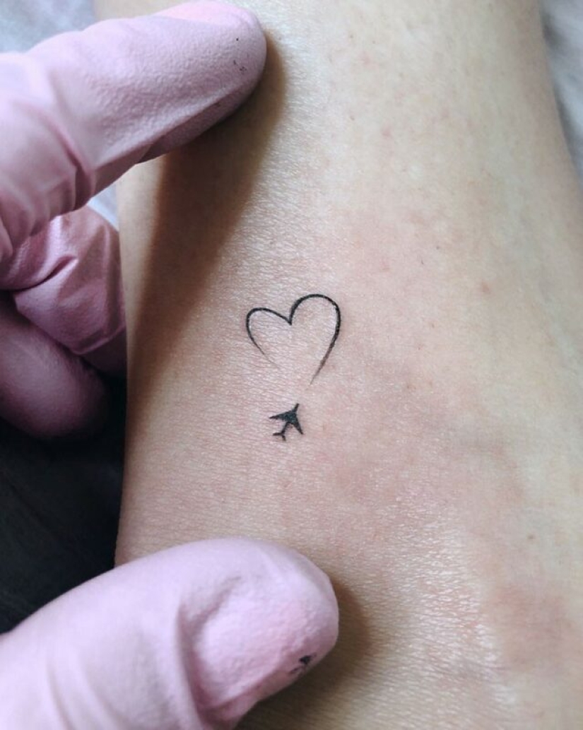 From minimalism to tattoos with history: 33 unusual ideas for the first tattoo