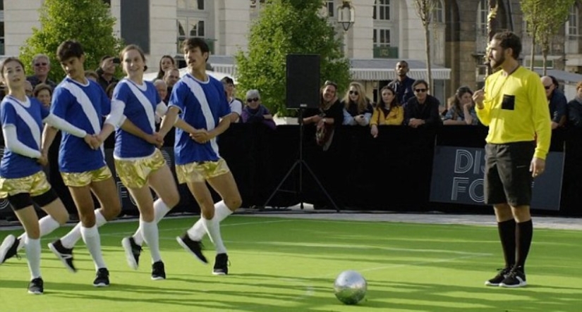 Fútbol disco: un nuevo deporte que está ganando popularidad en el mundo