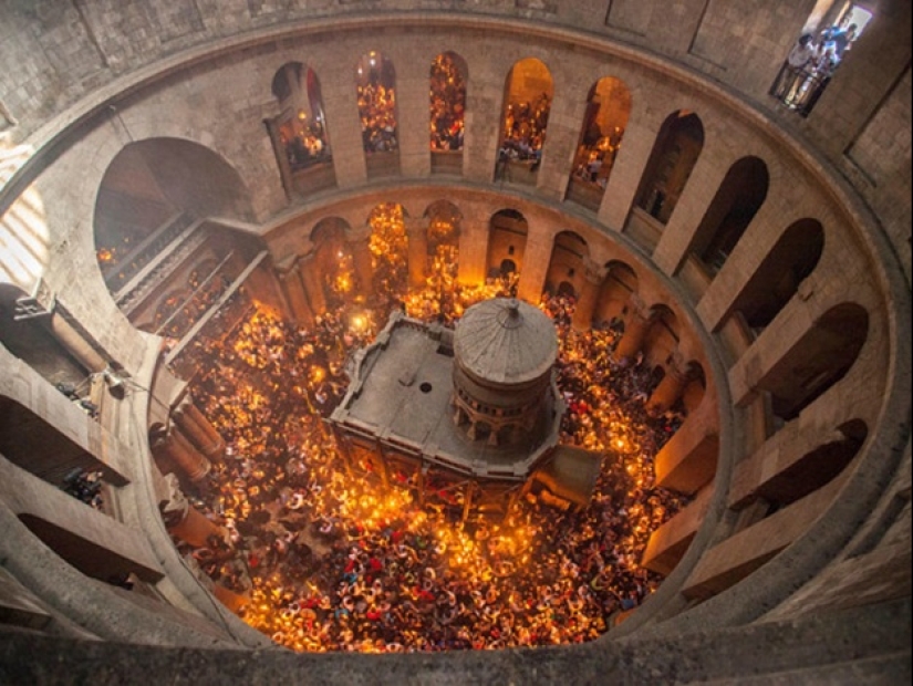 Fuego de la Santa Jerusalén: ¿milagro o engaño?
