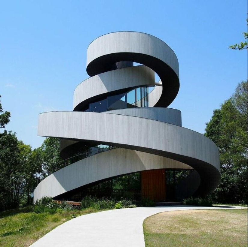 Fuera de este mundo: 10 veces los arquitectos se superaron a sí mismos con estos edificios extraterrestres