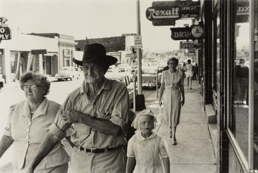 Garry Winogrand – the giant of street photography