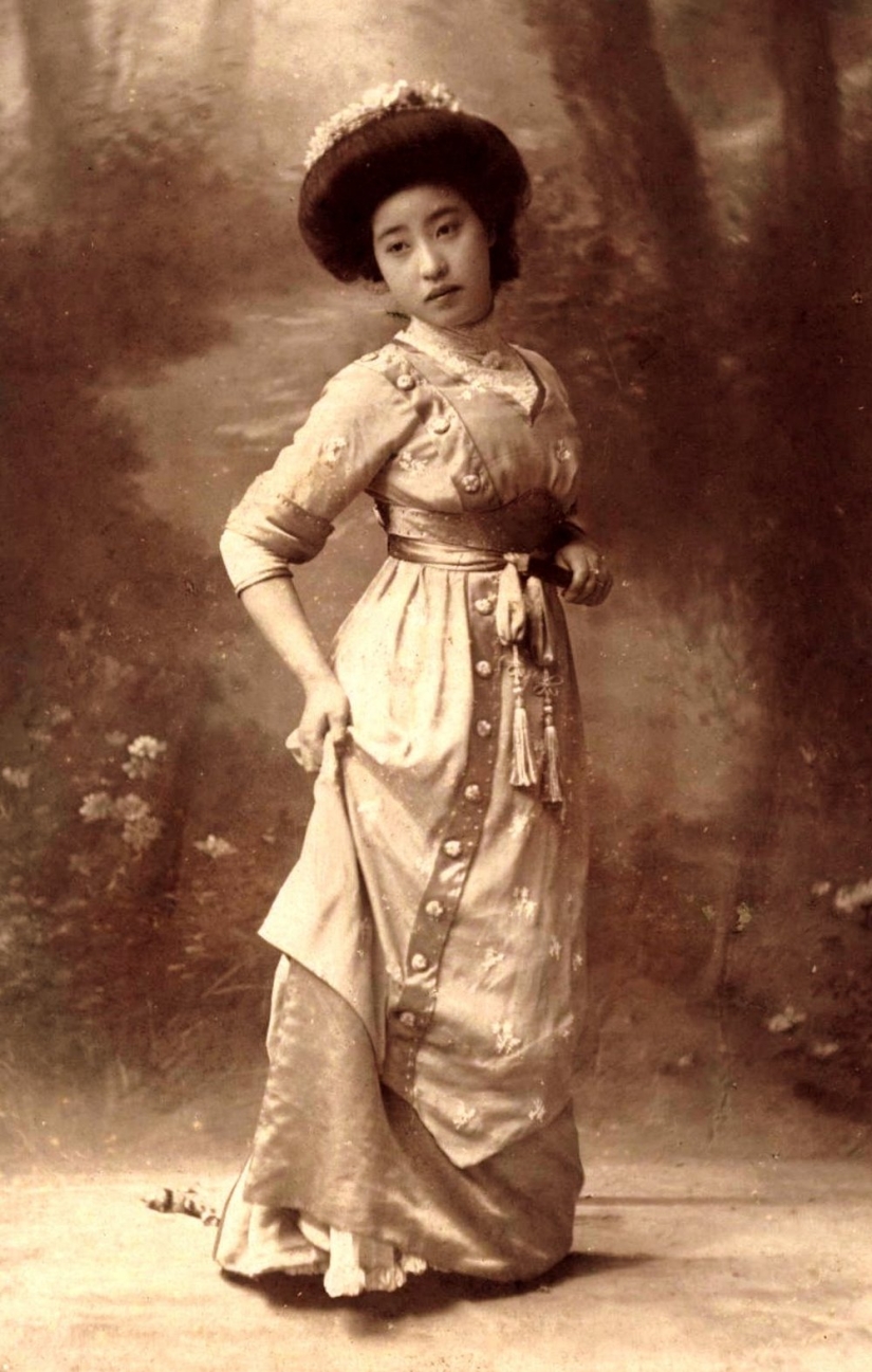 Geisha without kimono